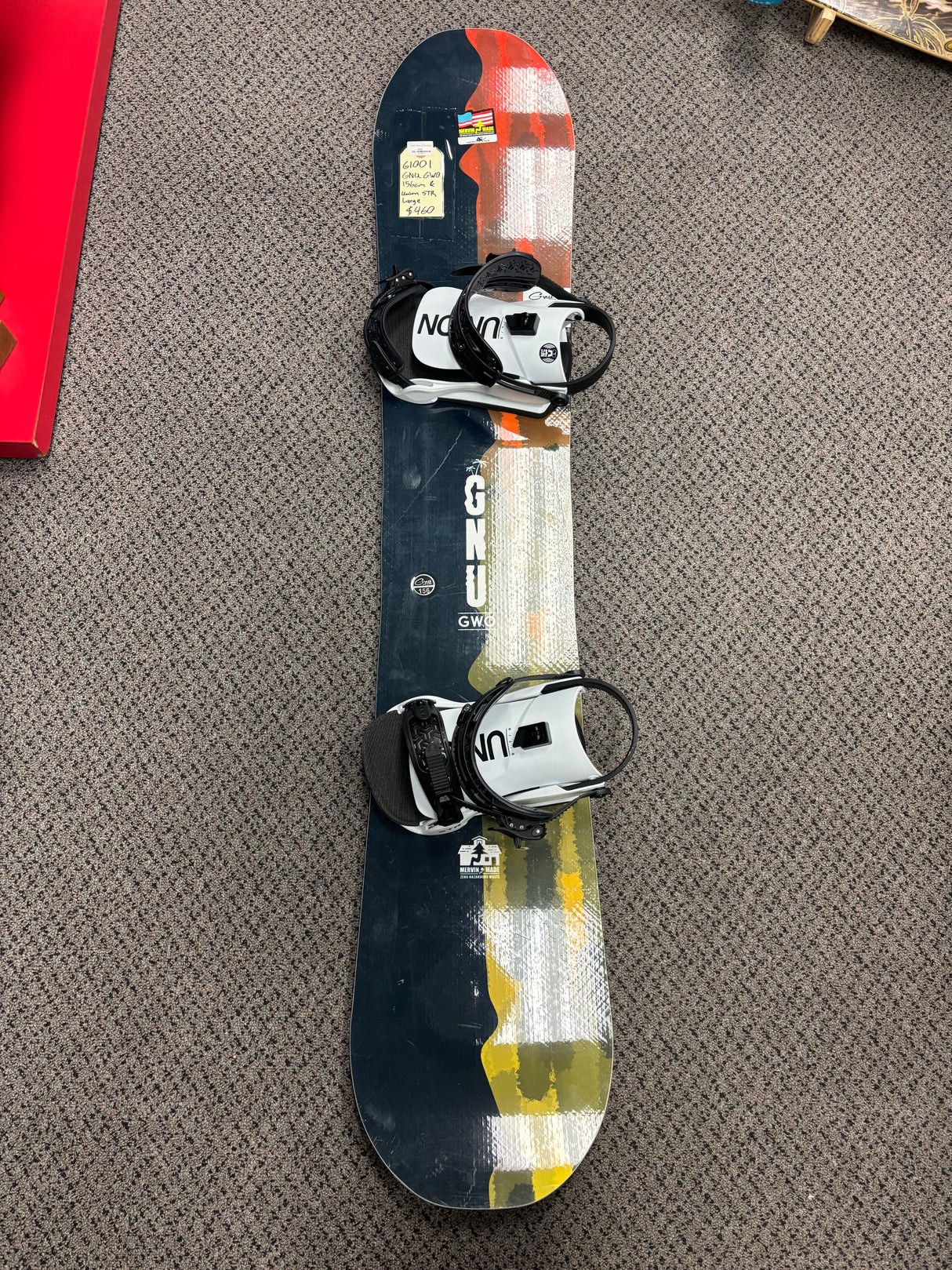 GNU GWO Men's Snowboard & Union STR Bindings Large 2025
