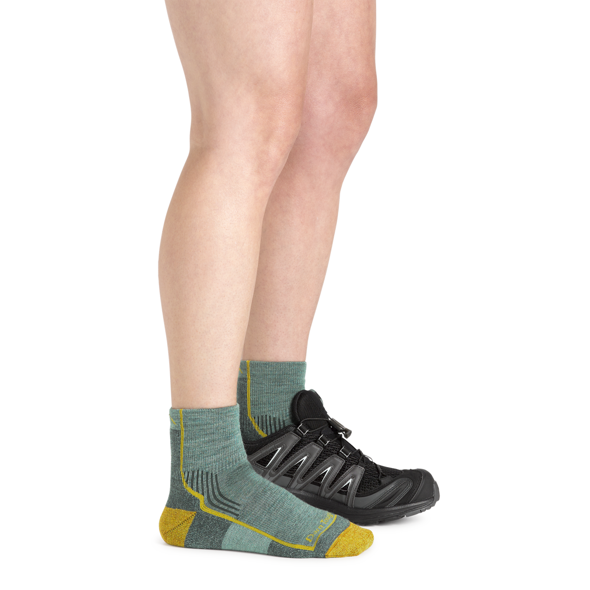 Darn Tough Women's Hiker Quarter Midweight Hiking Socks