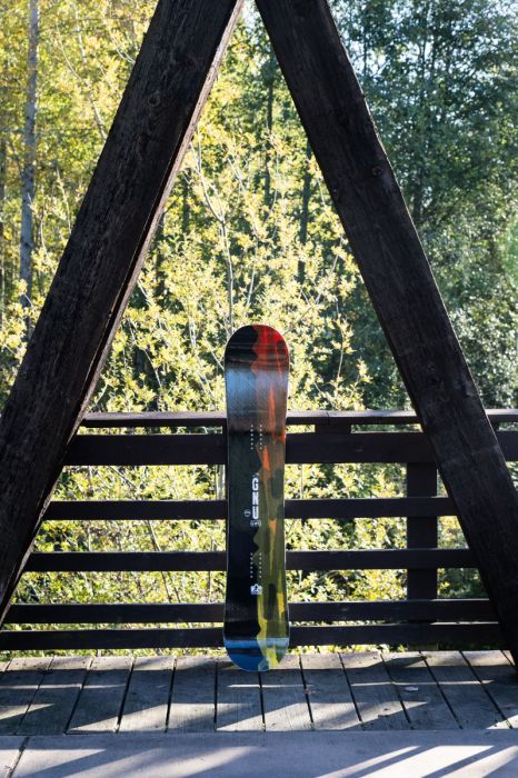 GNU GWO Men's Snowboard & Union STR Bindings Large 2025