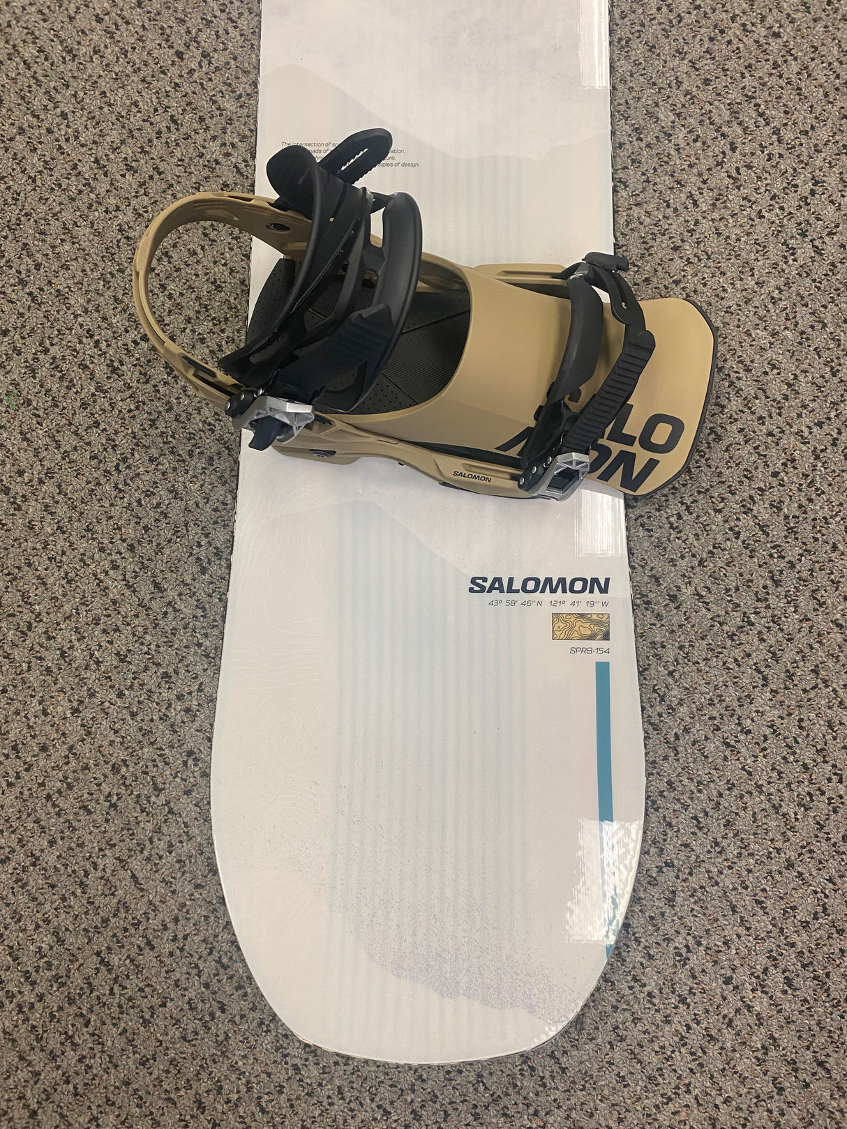 Pre Owned Salomon Super 8 154cm Snowboard and New Salomon District Medium Bindings