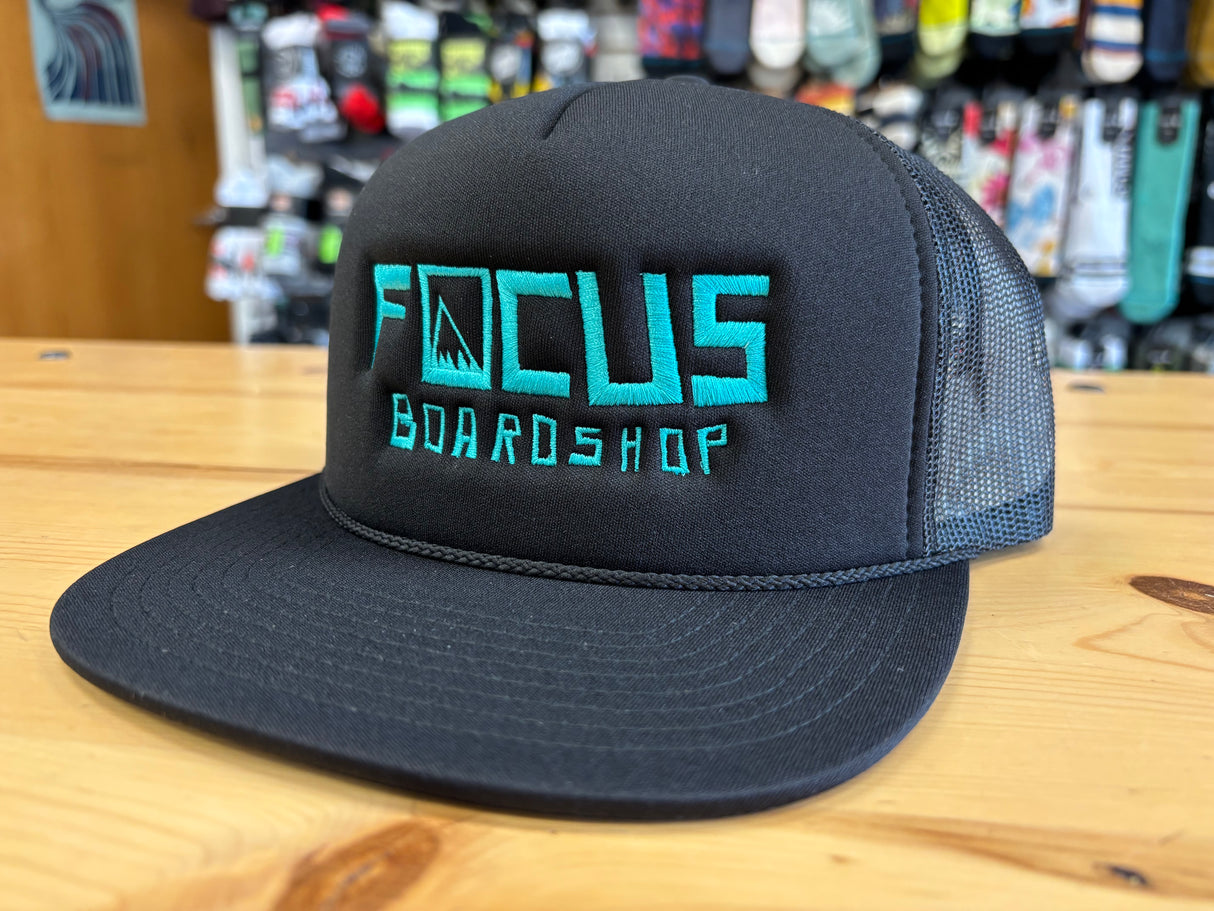 Focus Boardshop Snowy Peaks Mesh Trucker Cap