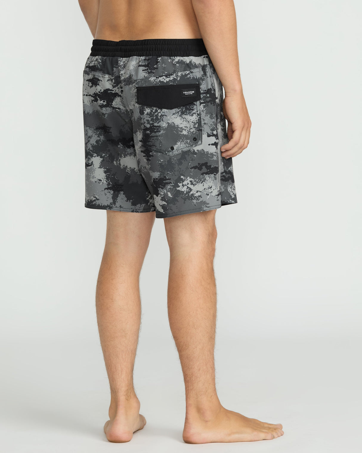 Volcom Men's Lido Print 16" Trunks - Black