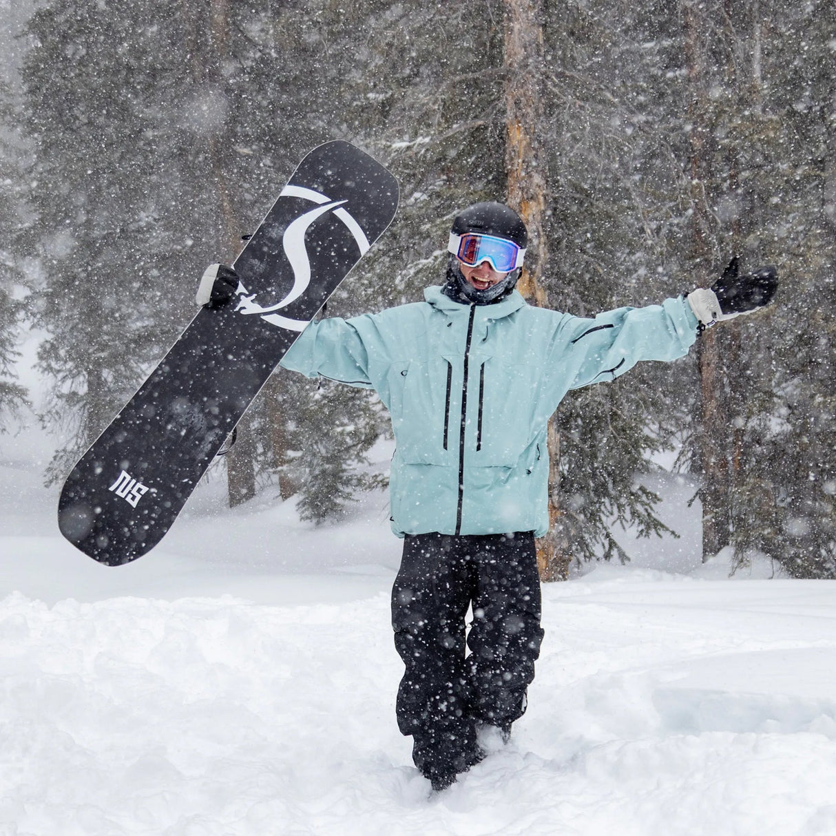 Never Summer Benchmark Men's Snowboard 2026