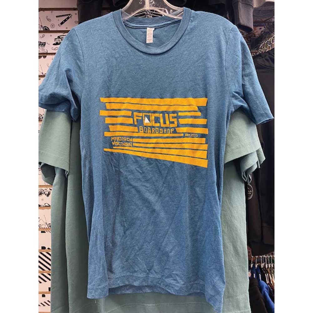 Focus Boardshop Men's Snow Peak T-Shirt - Blue