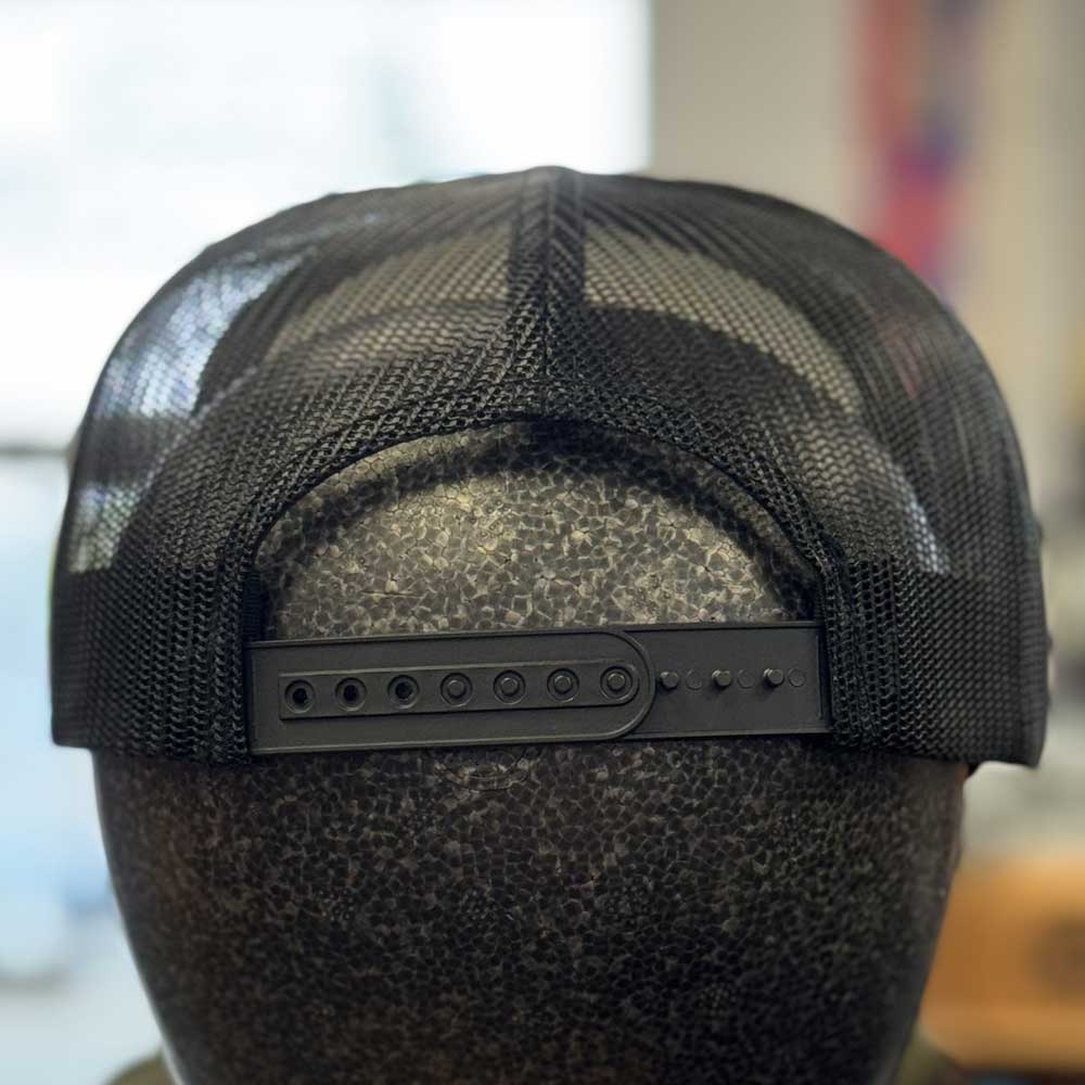 Focus Boardshop Snowy Peaks Mesh Trucker Cap