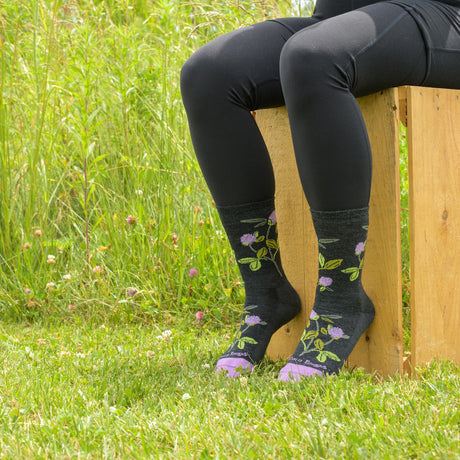 Darn Tough Women's Blossom Crew Lightweight Lifestyle Socks