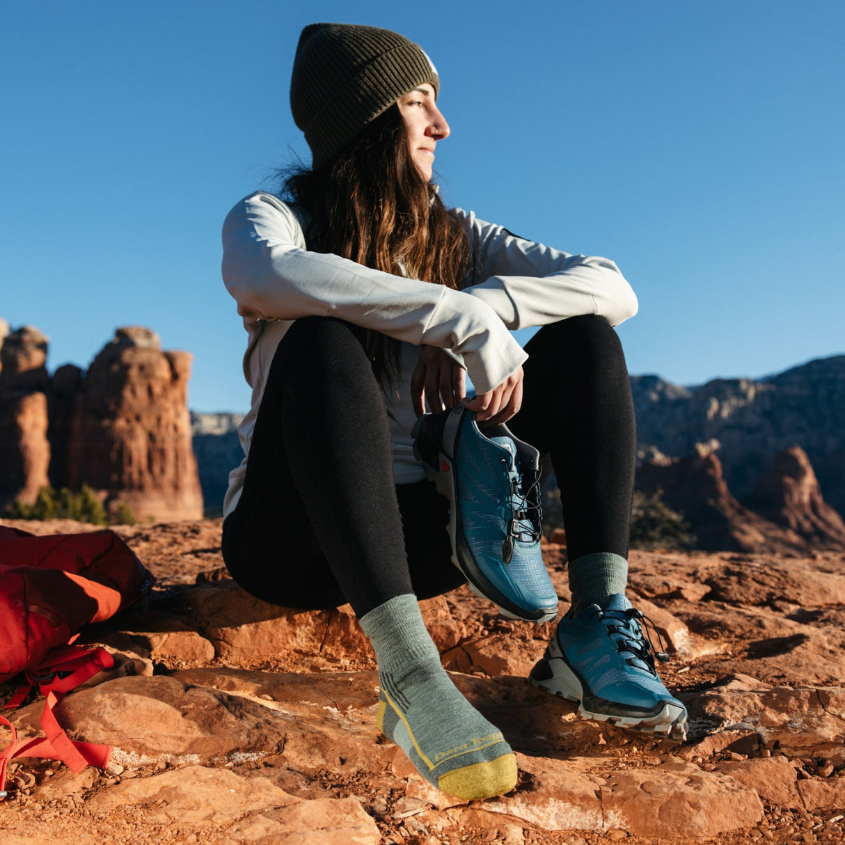 Darn Tough Women's Hiker Quarter Midweight Hiking Socks