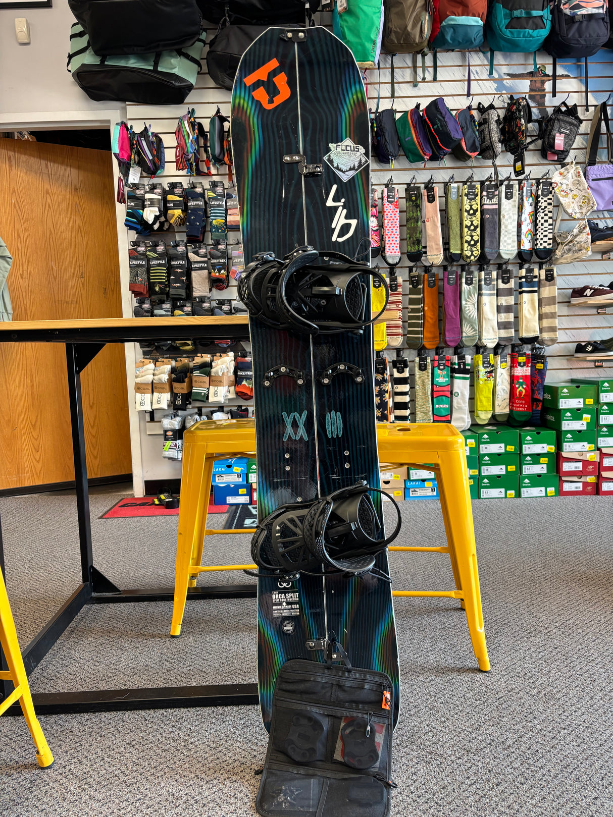 Pre owned Lib Tech T Rice Orca Split 156 Men's Snowboard & Union Charger Medium Bindings