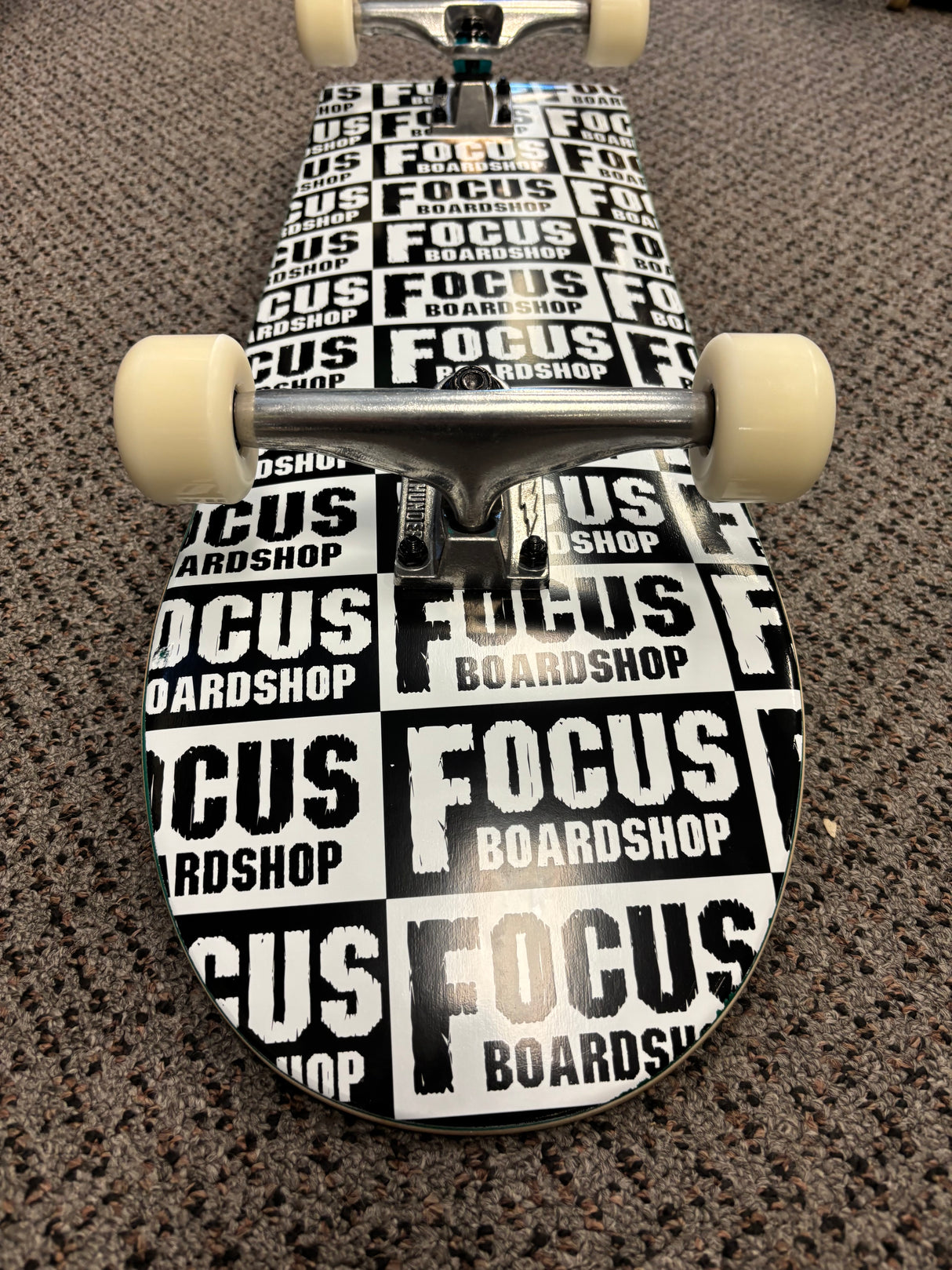 Focus Repeater Logo Skateboard Complete