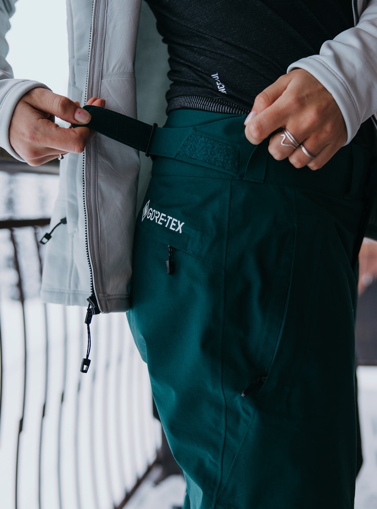 Burton Women's [ak] Summit GORE‑TEX 2L Insulated Snow Pants 2025