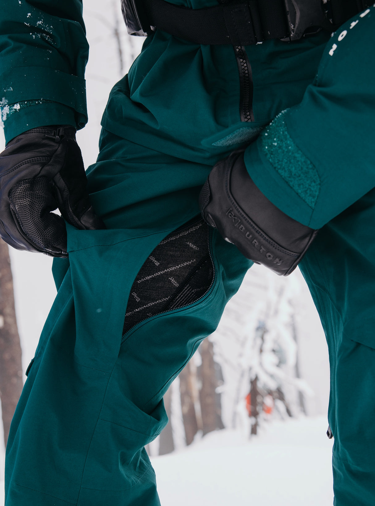 Burton Women's [ak] Summit GORE‑TEX 2L Insulated Snow Pants 2025