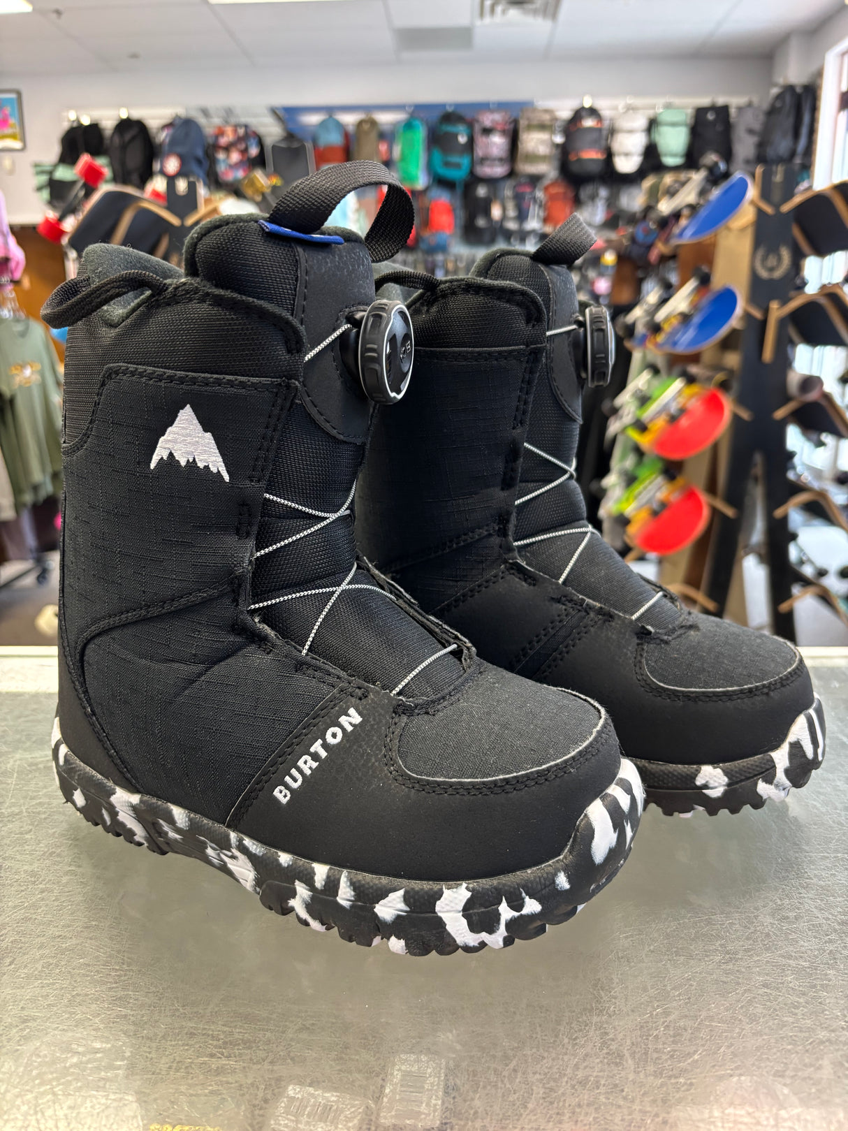 Pre Owned Burton Boa Boots Size 3