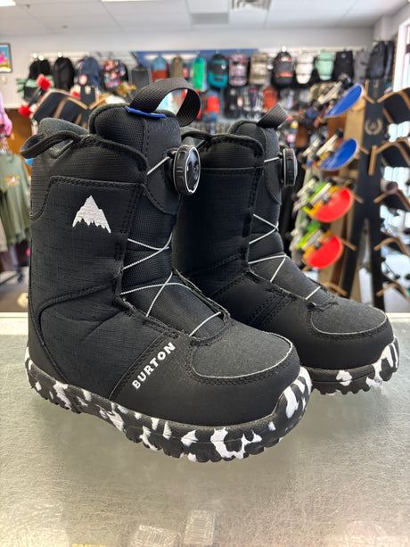 Pre Owned Burton Boa Boots Size 3