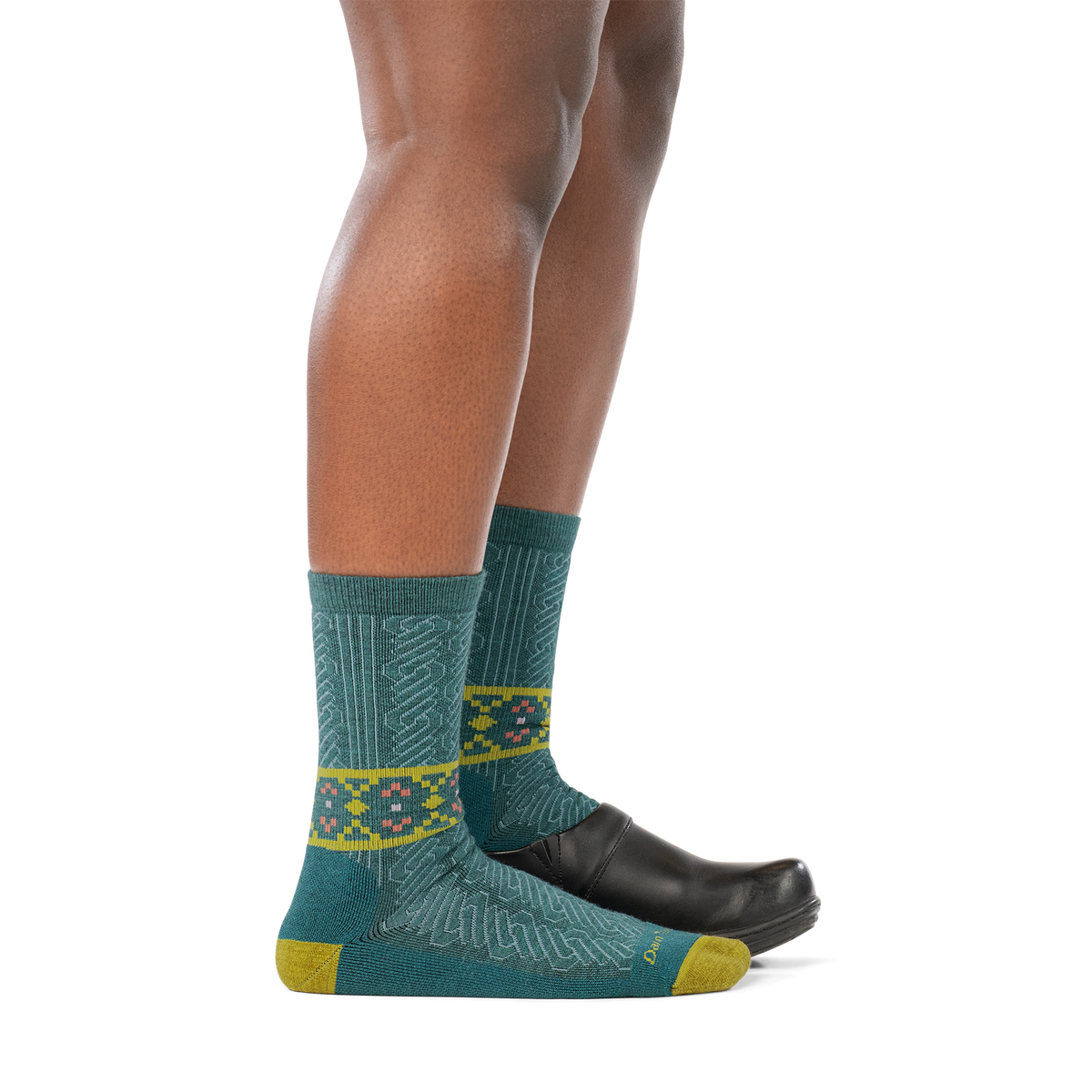 Darn Tough Women's Nordic Twist Lightweight Lifestyle Crew Socks