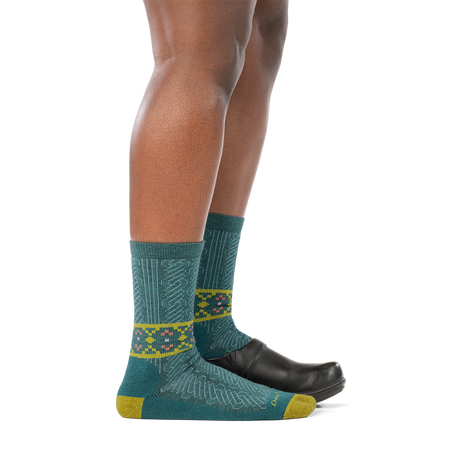 Darn Tough Women's Nordic Twist Lightweight Lifestyle Crew Socks