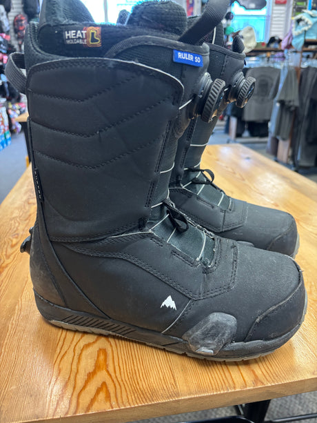 Pre Owned Burton Ruler Step On Snowboard Boot Size 10.5 & new Burton Reflex Step On Binding Medium Black