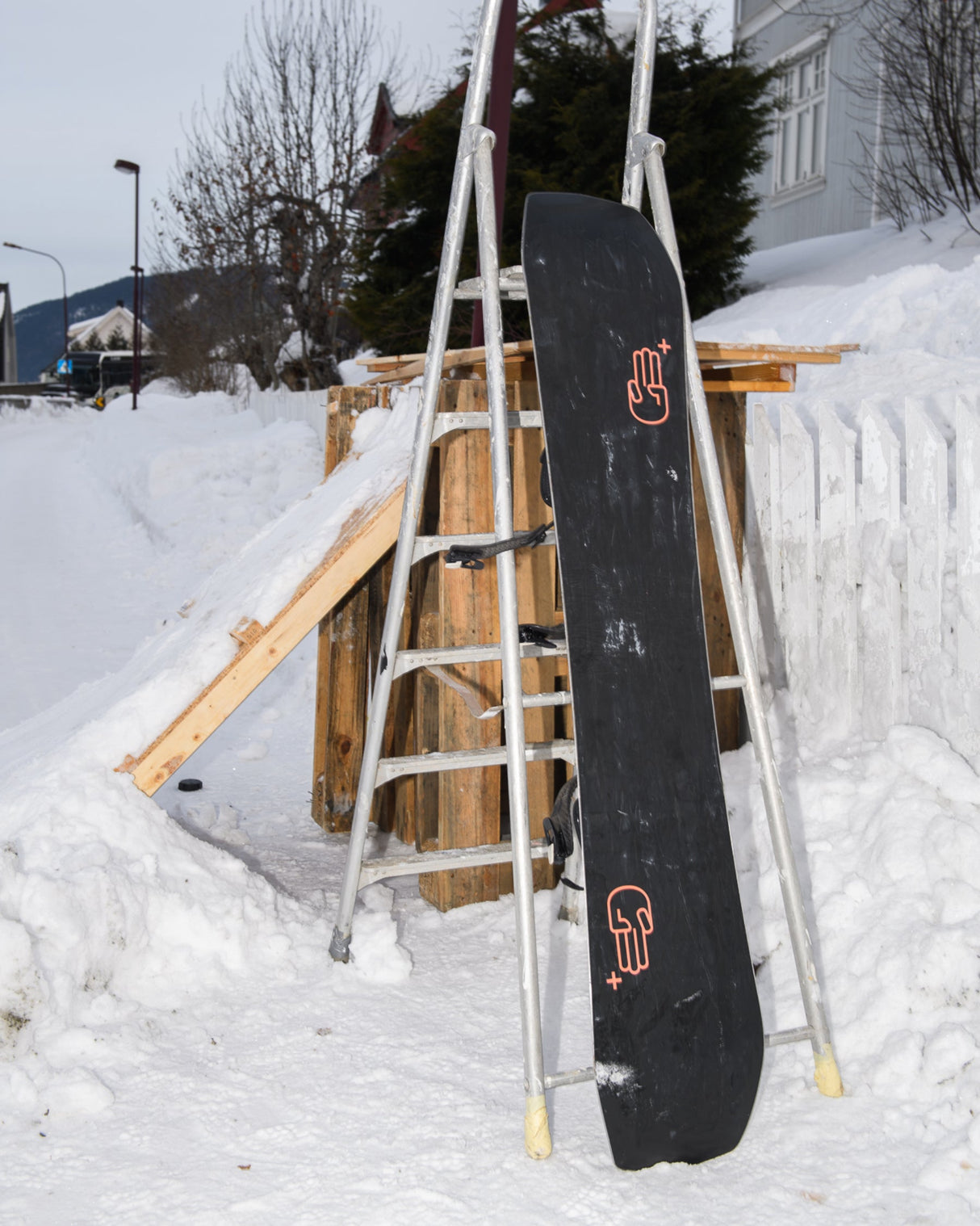 Bataleon Disaster Plus Men's Snowboard 2025
