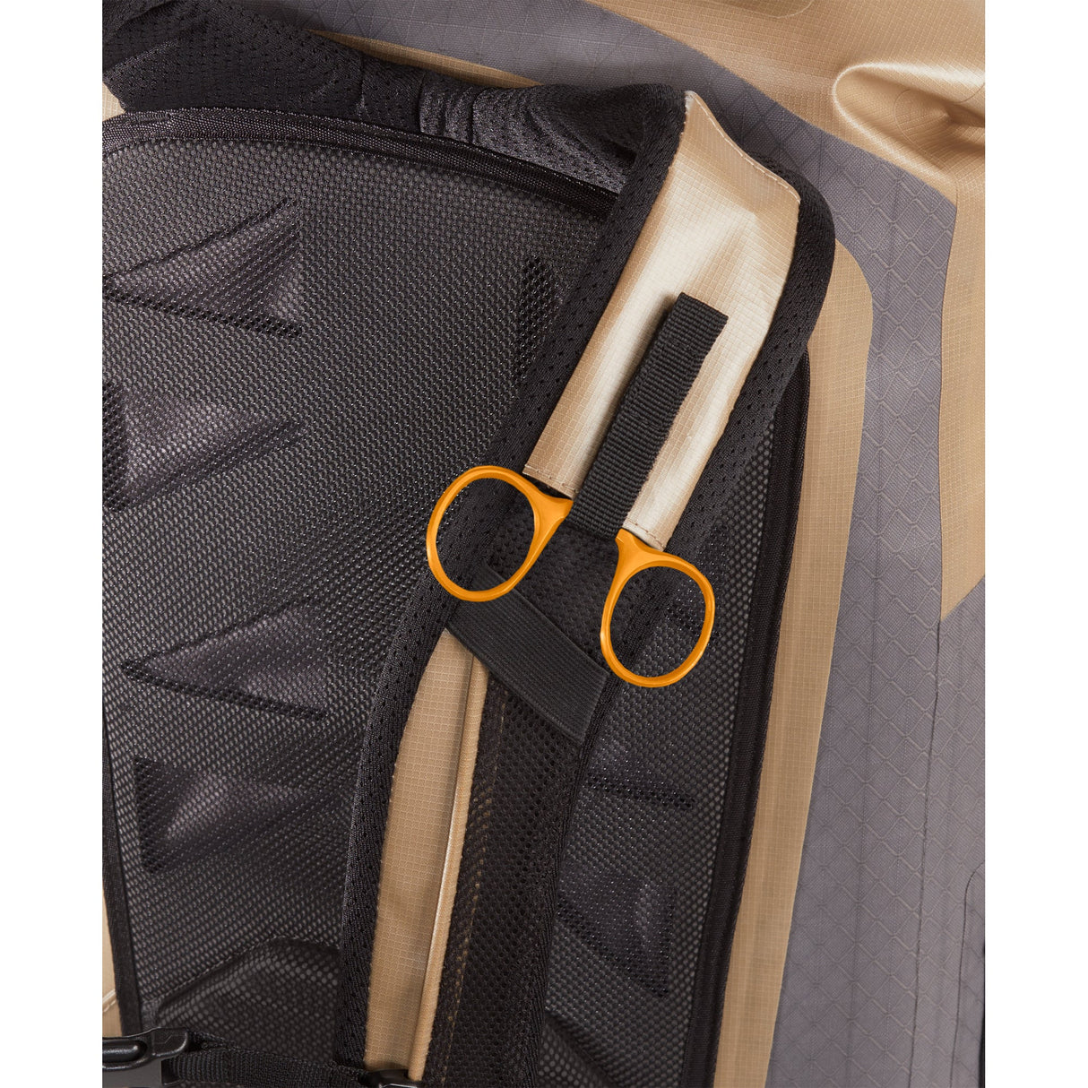 Dakine Cyclone LT Wet/Dry Rolltop pack 34L Backpack