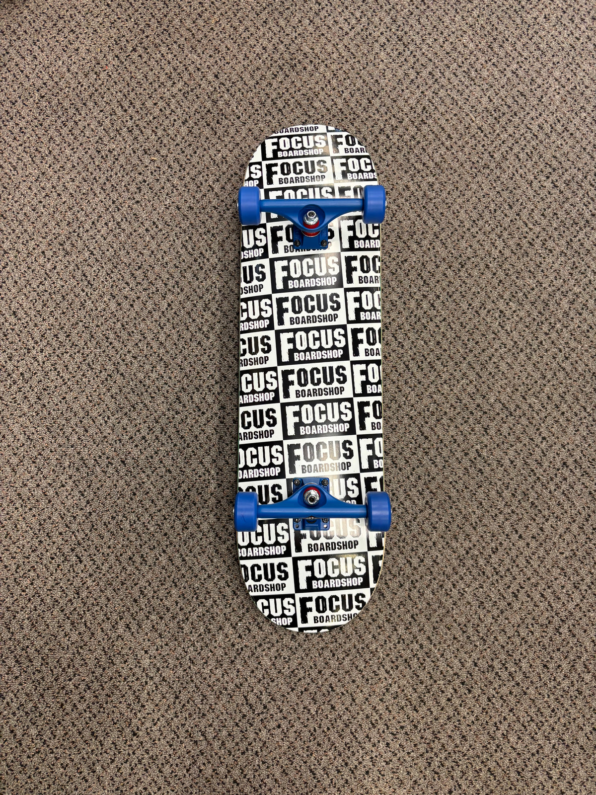 Focus Repeater Logo Skateboard Complete 8.75 Blue