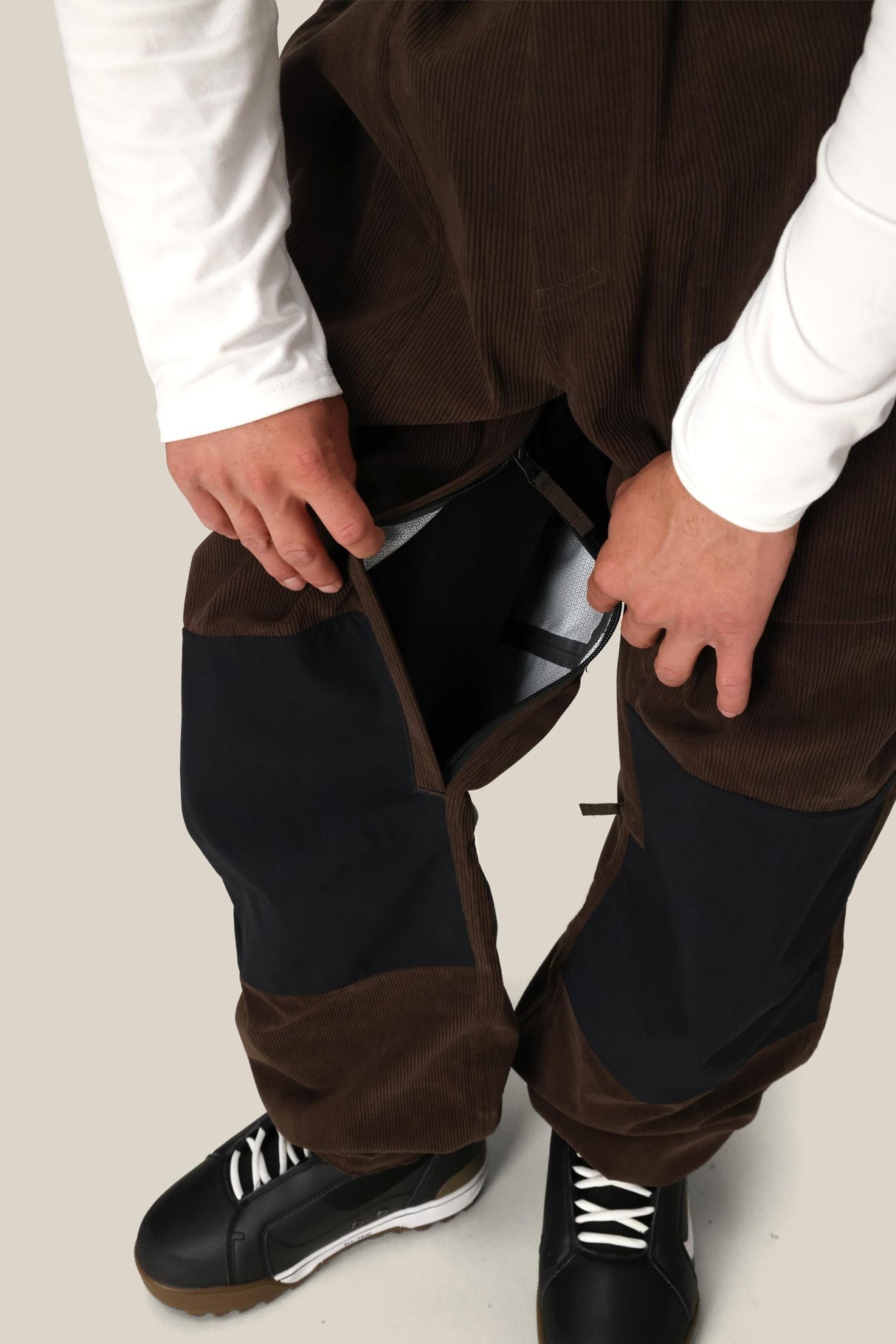 686 Men's Ghost 2.5L Snow Pants - 2026