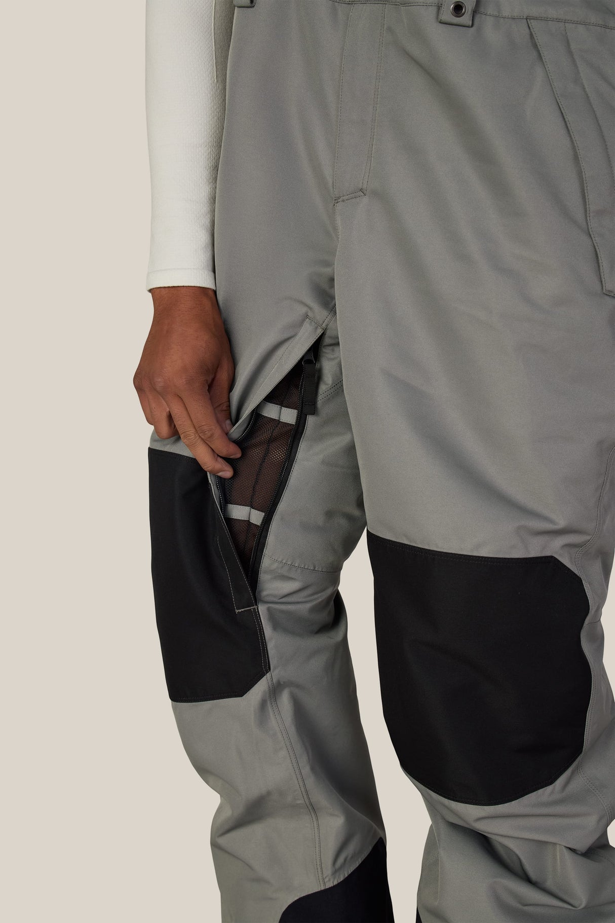 686 Men's Hot Lap Insulated Snow Bibs 2027