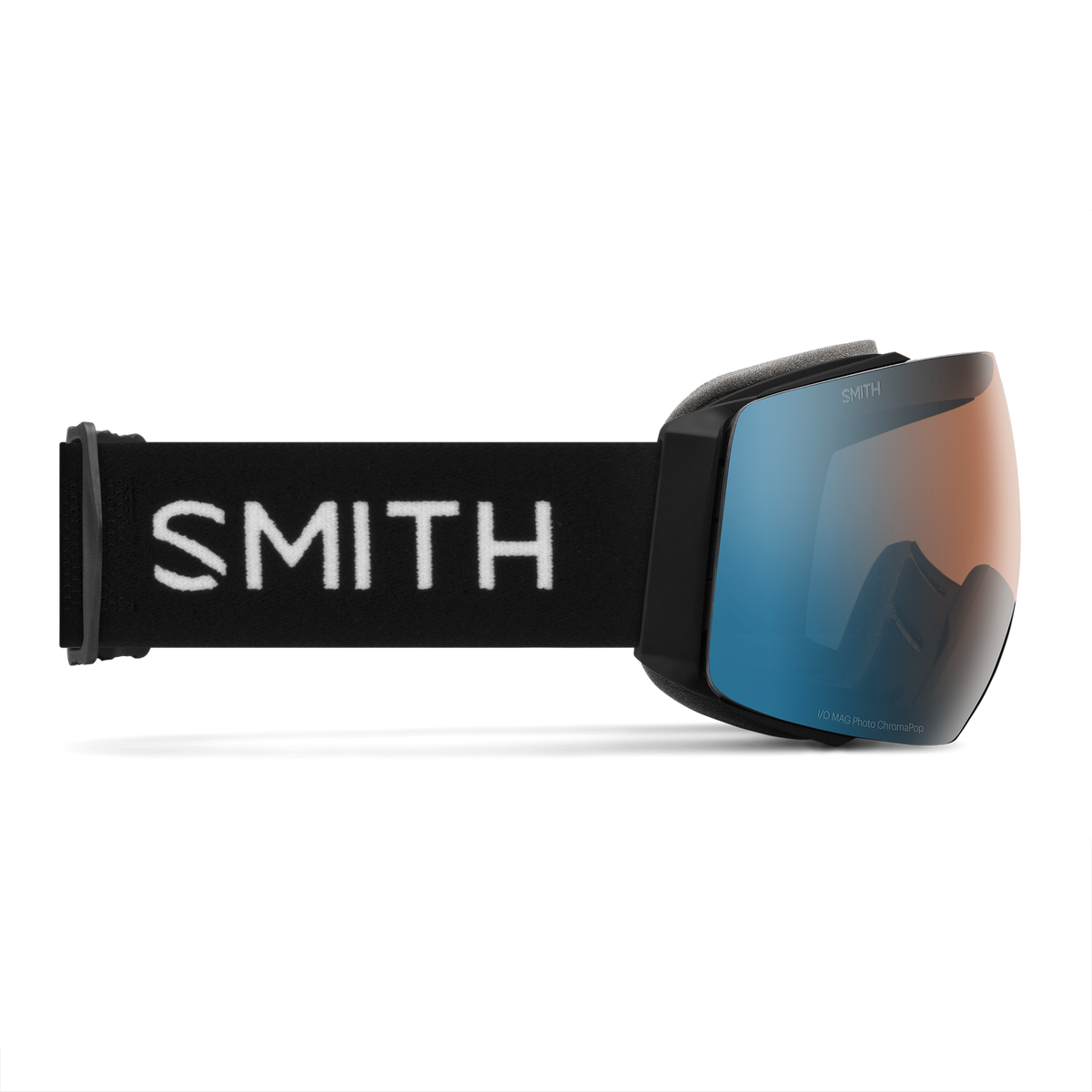 Smith I/O Mag Goggles Black with ChromaPop Pro Photochromic Blue Mirror Lens