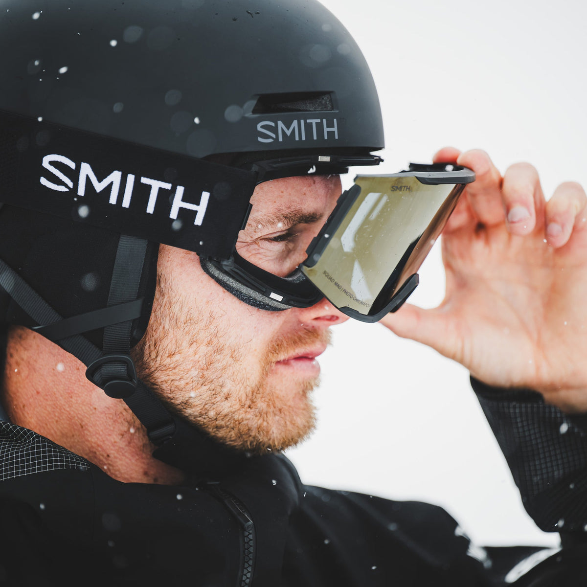 Smith Squad Mag Goggles Black + ChromaPop Pro Photochromic Gold Mirror Lens