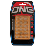 One Ball Nylon Brush