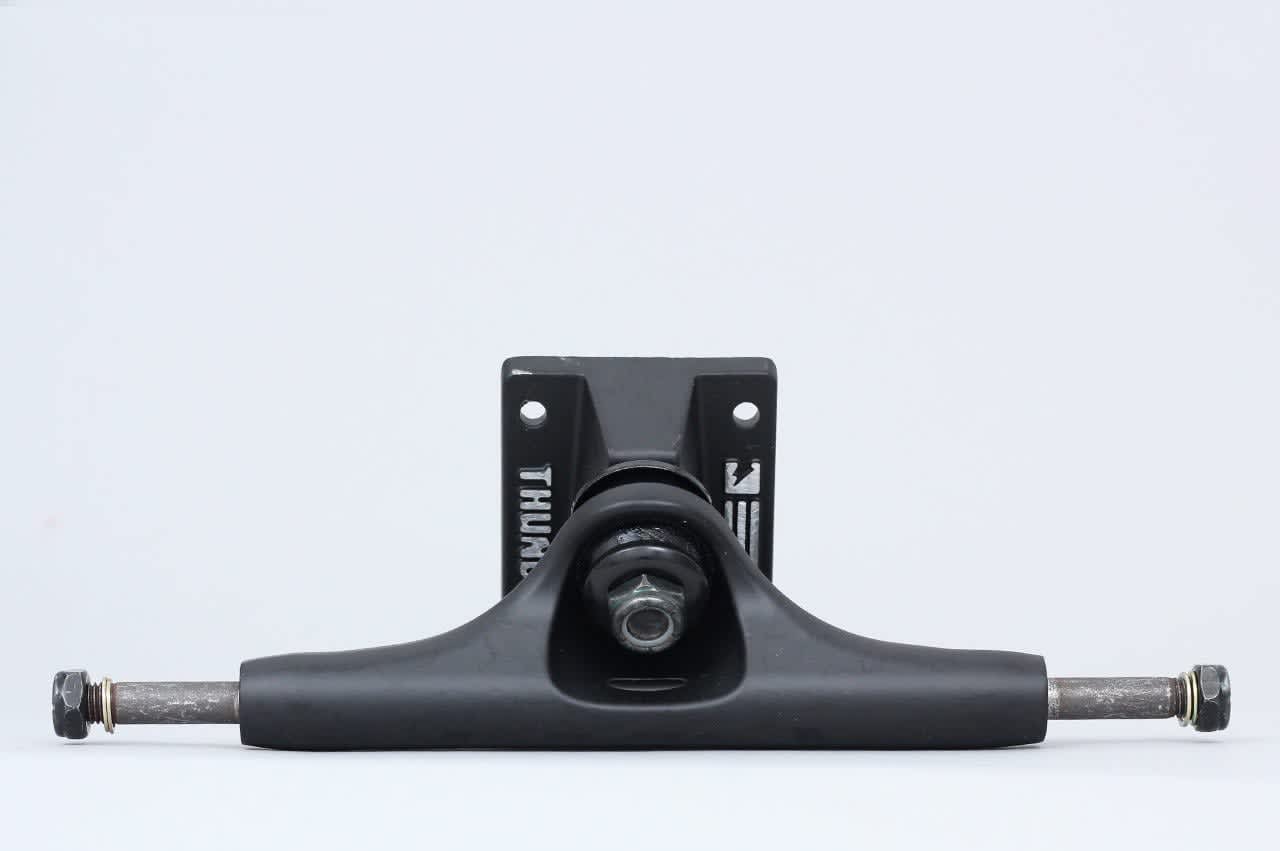 サンダートラックTEAM EDITIONS BLACK SONORA 145HI Amazon | THUNDER TRUCK サンダー トラック TEAM EDITIONS BLACK
